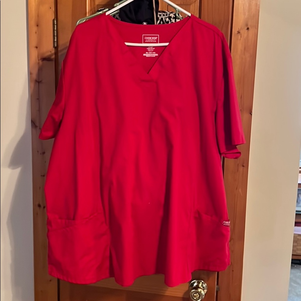 Cherokee scrub top